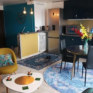 la-bulle-bleue.fr-provencehotel.com/