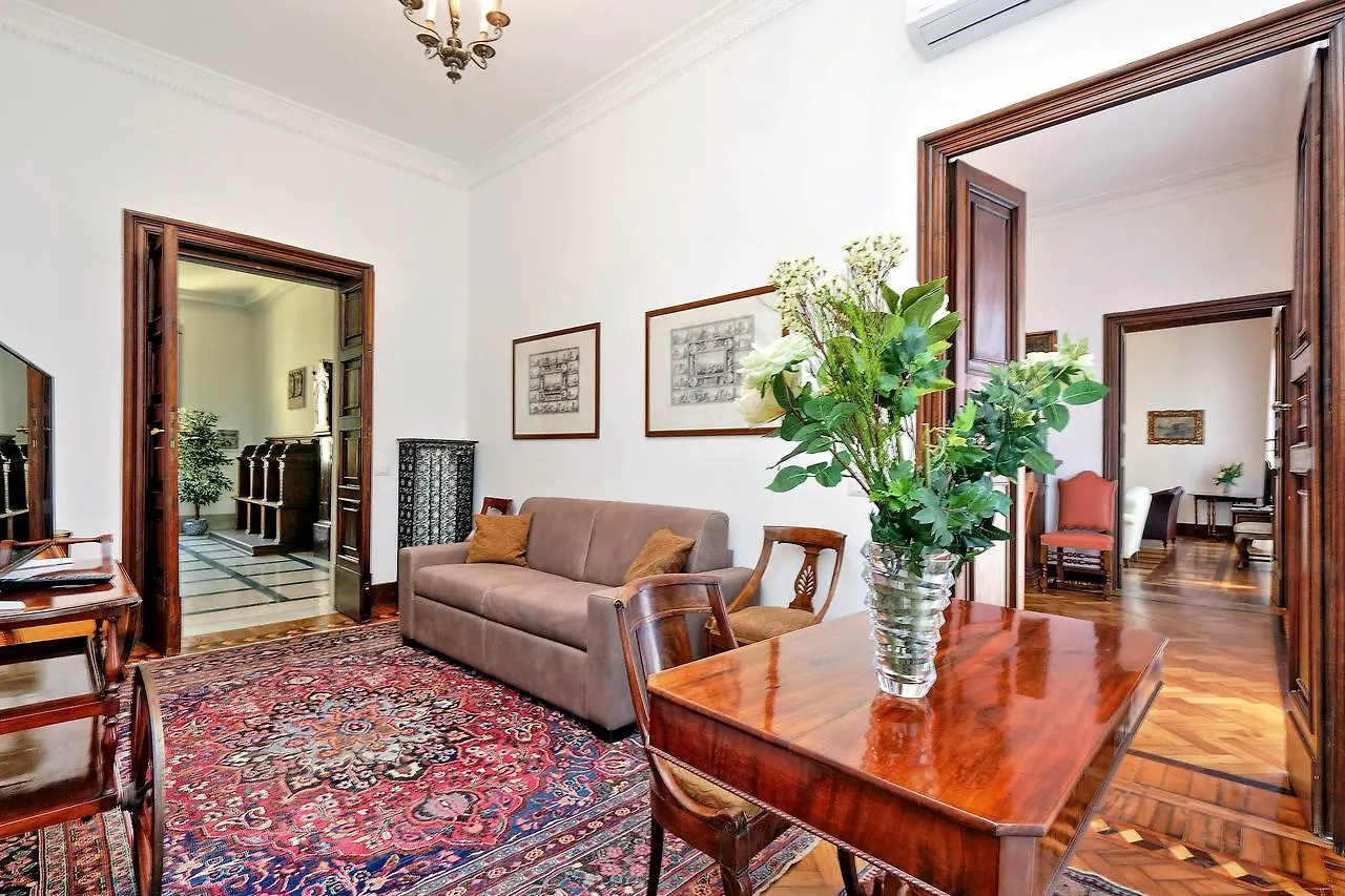 Prestigious Apartment Via Veneto Rome